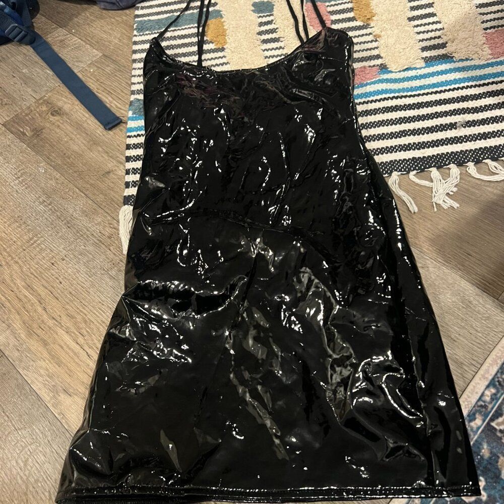 Oh polly size 4 black dress - Picture 3 of 7
